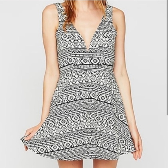 Express fit and flare Aztec print dress - Picture 1 of 5